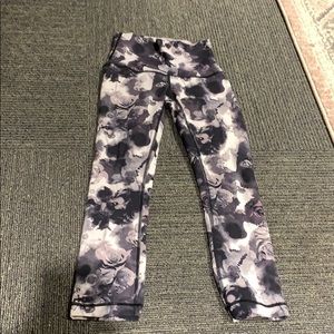 Lululemon cropped wonder under pants